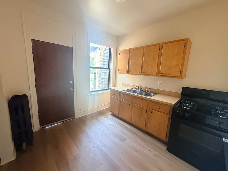 7257 S Princeton Ave #3 — Photo 3
