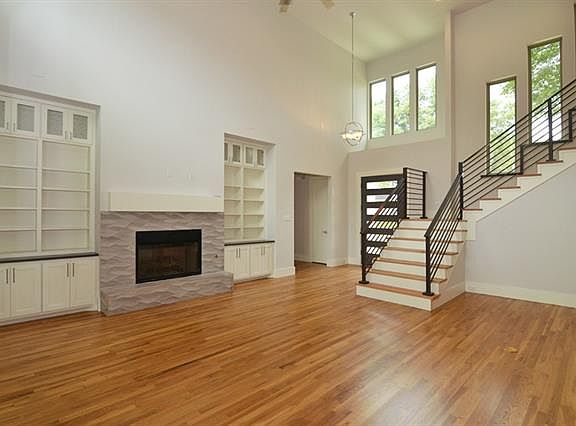 4th image of 4139 Alta Vista Ln