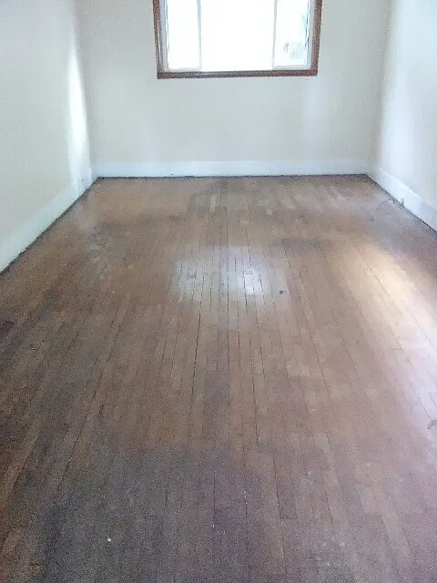 5 bed, 1.5 bath, 2112 sqft, $1,150 — Photo 3