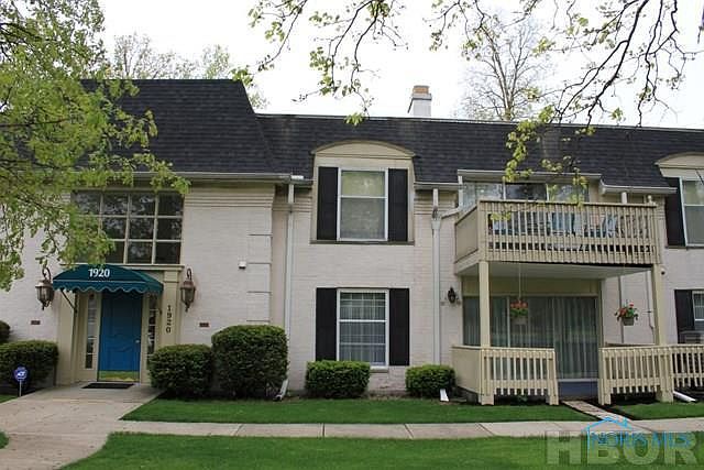 1st image of 1920 Queenswood Dr
