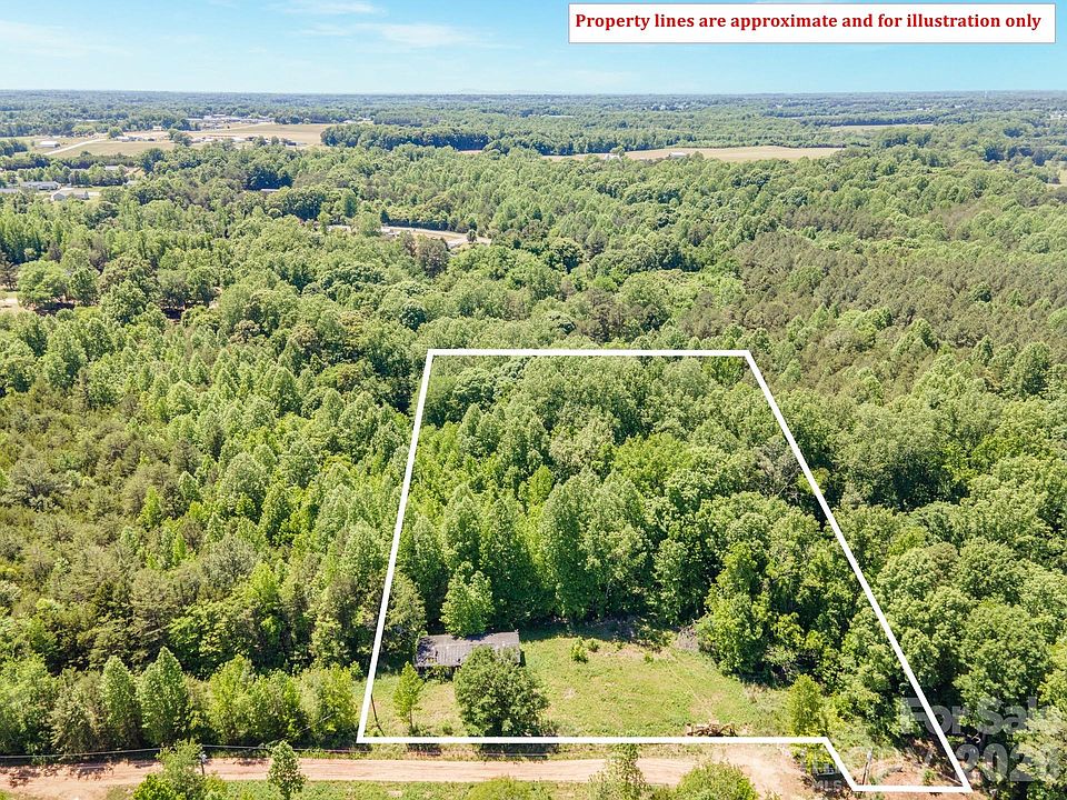 1st image of 435 Wal Hollow Ln