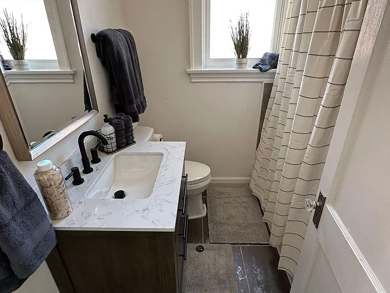 1286 Hawthorne Pl — Photo 7