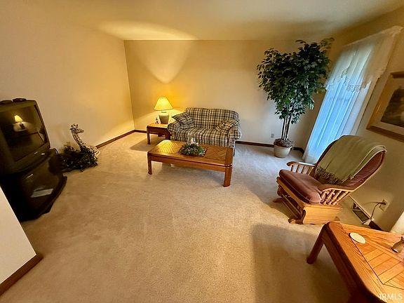 2nd image of 7733 Ridgemont Dr