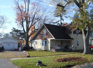 403 W Oak St, Payne, OH 45880
