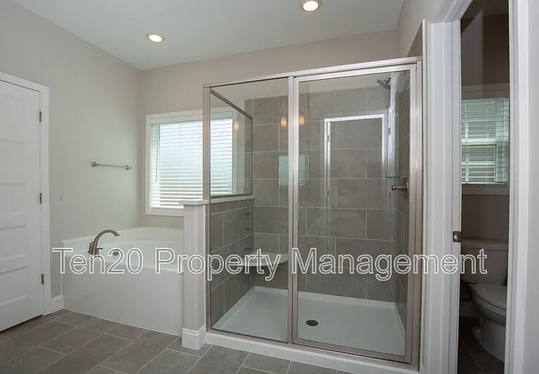 9827 Yellow Pine Rd — Photo 15