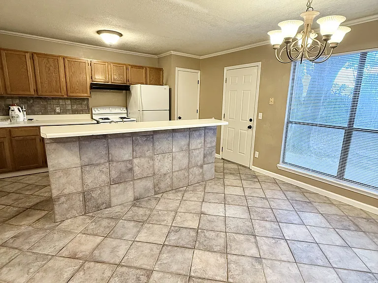 1334 Eastgate Dr #1 — Photo 11