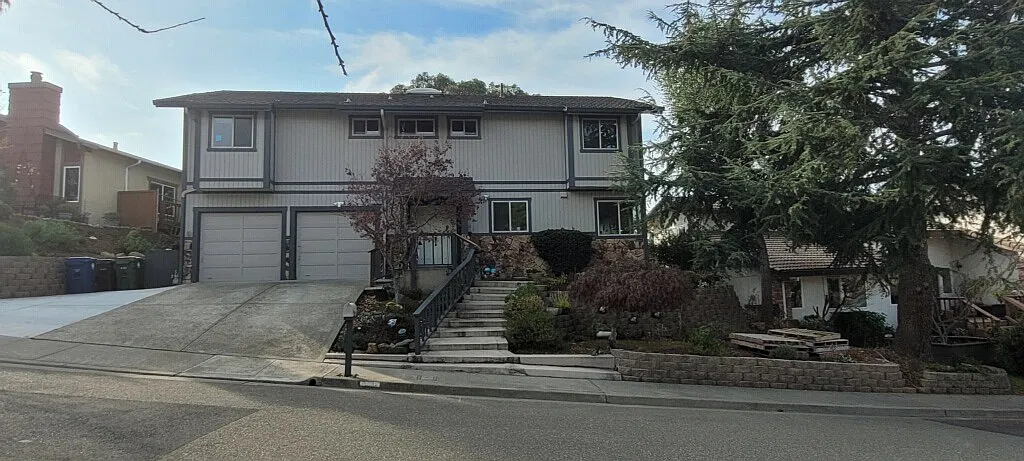 3 bed, 2.5 bath, 2022 sqft, $5,500 — Photo 3