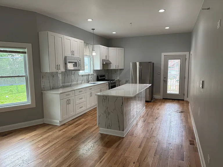 334 N Lorel Ave #1 — Photo 1