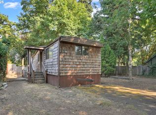 1709 Lexington Ave, Eugene, OR 97403