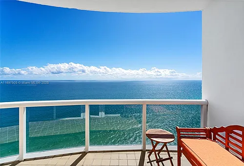 18201 Collins Ave Photo 1