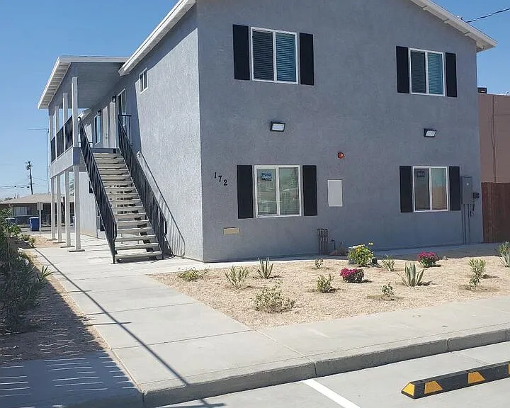 172 W Alamo St #C — Photo 1