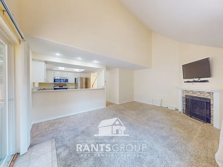 220 Israel Rd SW #M4 — Photo 8