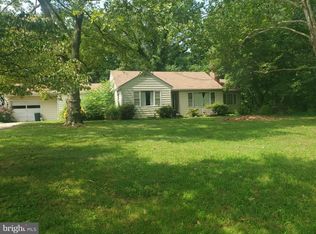 24333 Mervell Dean Rd, Hollywood, MD 20636