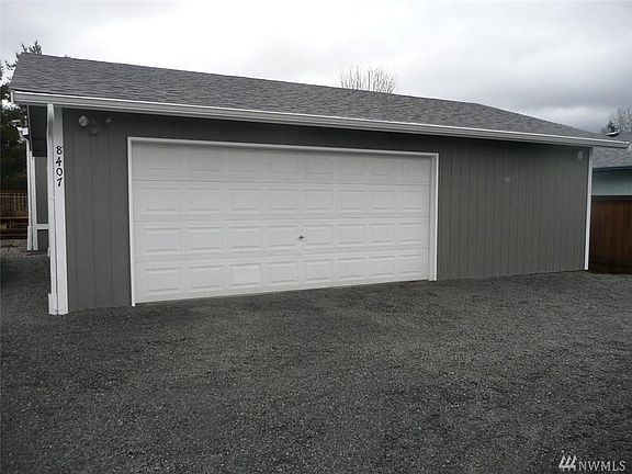 3rd image of 8407 15th Pl SE