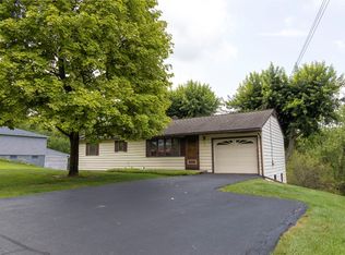 11 Lillian Dr, Binghamton, NY 13903