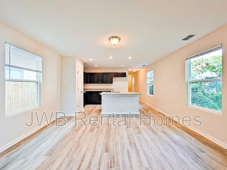 9075 Eaton Ave — Photo 4