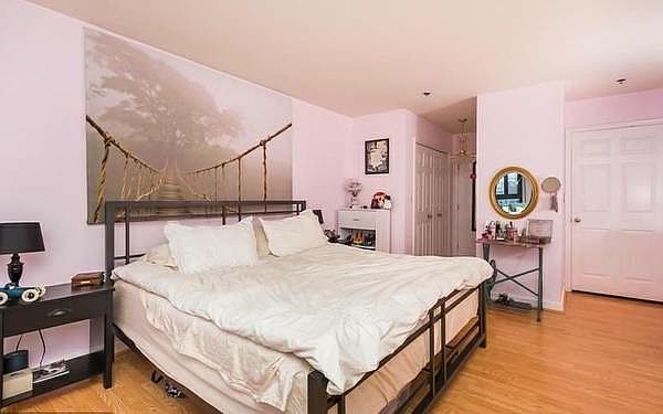 2nd image of 3026 Abell Ave