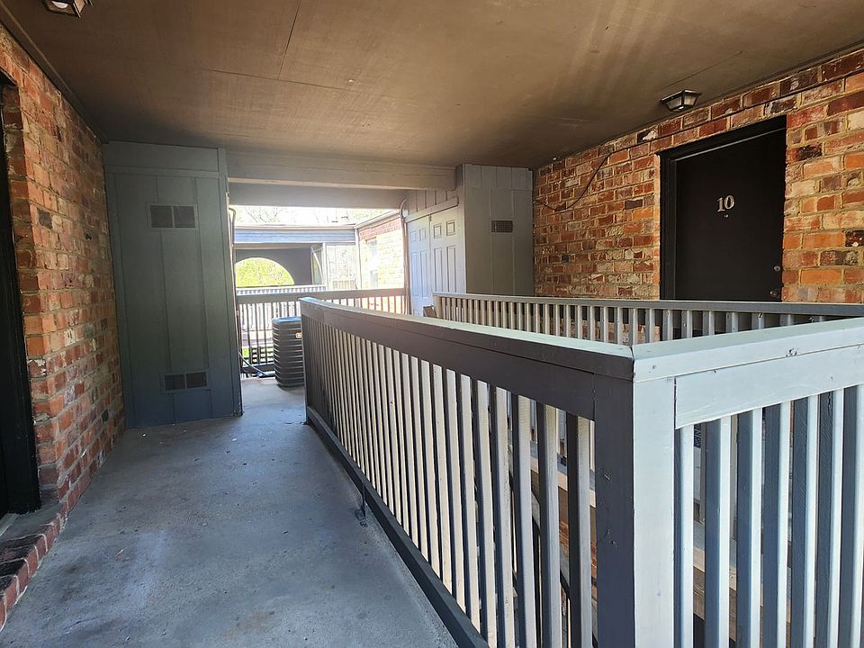 Anic Crossings 405 S Geyer Rd Kirkwood MO Zillow