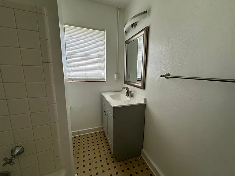 Ocean Reef Apartments — Photo 27