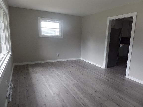 2nd image of 1026 Drexel Blvd