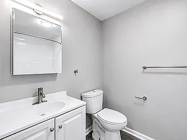 2 bed, 1.5 bath, $1,650 — Photo 3