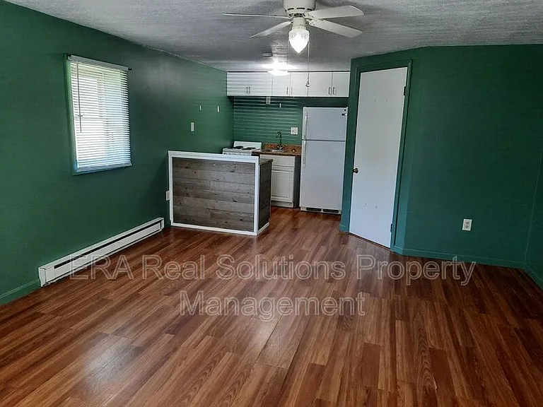 120 W Pleasant St #B — Photo 2