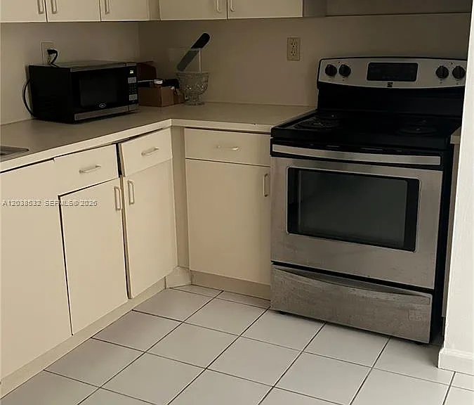 9962 SW 88th St #712-7 — Photo 3