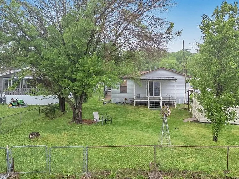 318 Overlook Trl — Photo 9