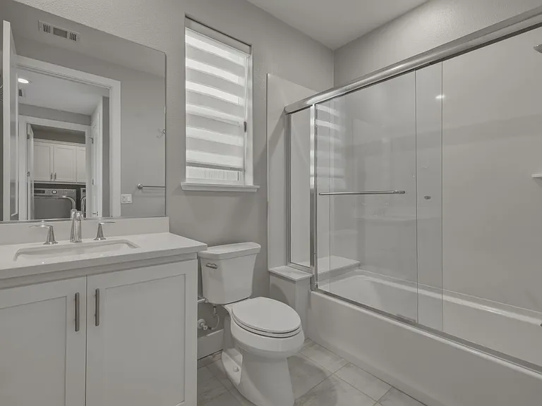 1230 Mateo Miller Cir — Photo 42