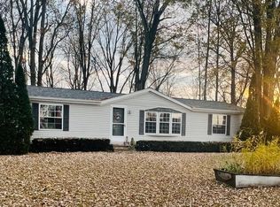 5191 Taft Rd, Clay, MI 48001