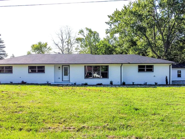 157 Sandra Ln, Crossville, TN 38555