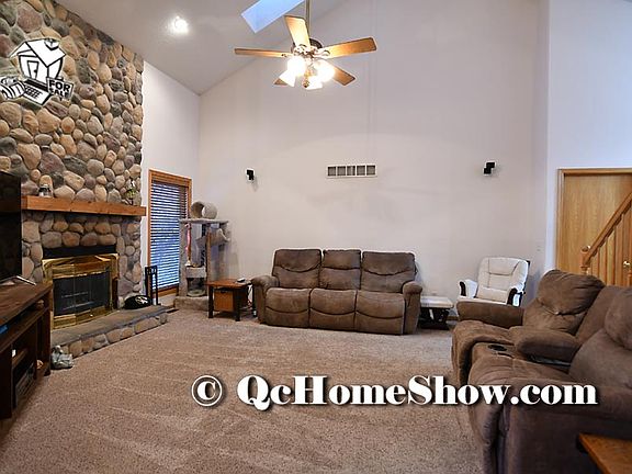Wood Fireplace W/Gas Igniter
