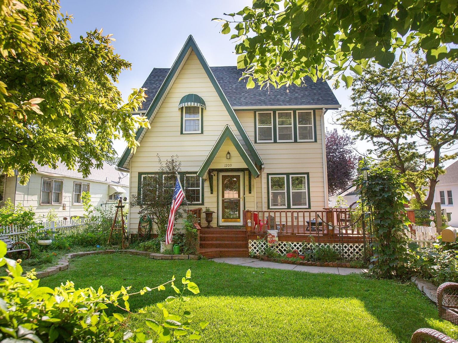 1209 W 3rd St, Mccook, NE 69001 MLS 32916 Zillow