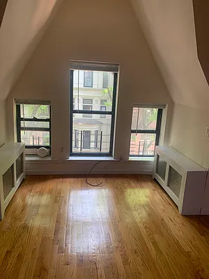 Rented by Oxford Property Group | media 21