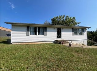 3845 Holbein Dr, Zanesville, OH 43701