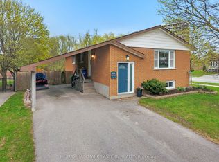 950 Silverdale Rd, Peterborough, ON K9J7W6