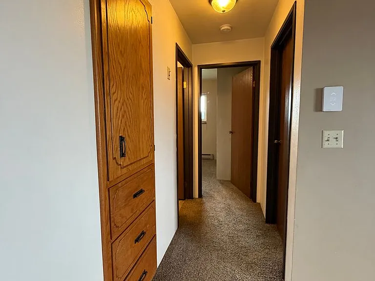944 E Elm Dr — Photo 5