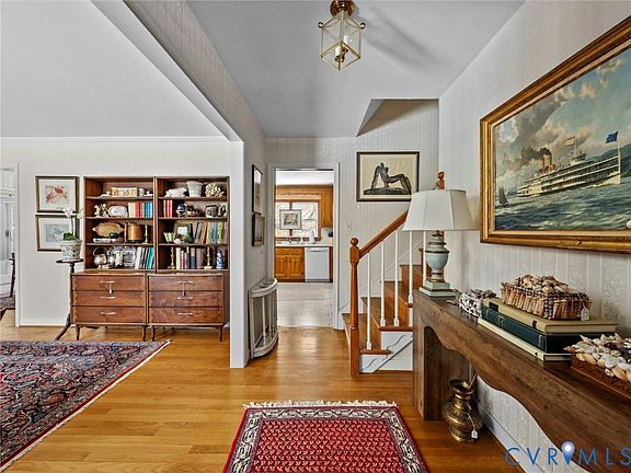 3rd image of 4602 Butte Rd