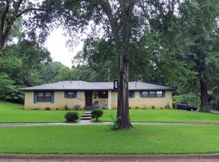 1002 Woodland Dr, Palestine, TX 75801