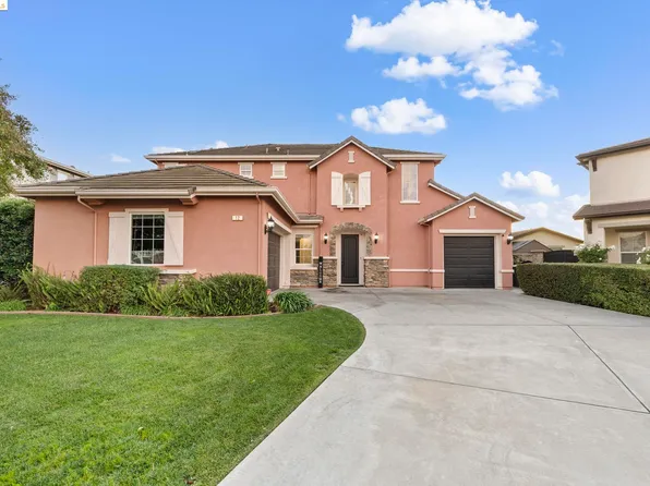12 Minaret Rd, Oakley, CA 94561