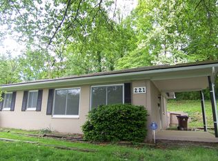 221 Manhattan Ave, Oak Ridge, TN 37830