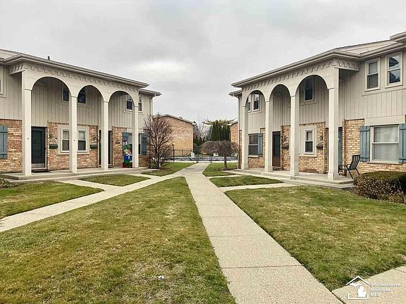 5th image of 8111 Clay Ct