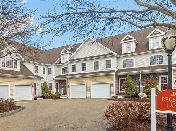 218 Regency Ln #218, Abington, MA 02351