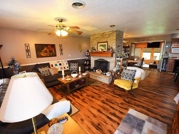 718 State Hwy #1048, Center, KY 42214