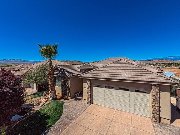 2nd image of 844 W Las Colinas Dr