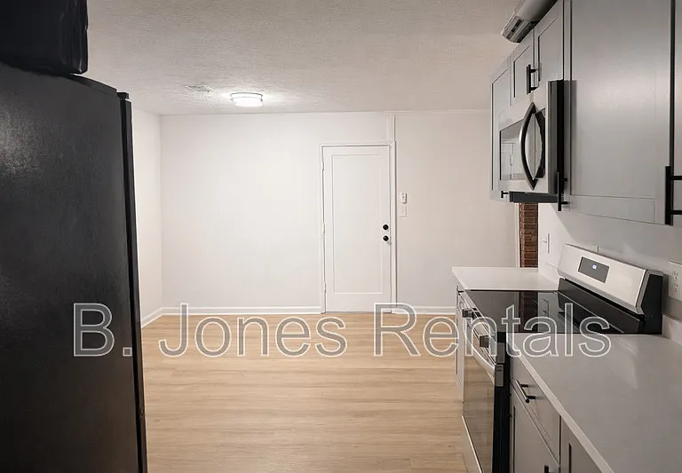 30 Fairfield Dr — Photo 10