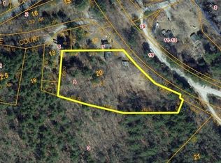 9 Wallace Ct, Oxford, MA 01540