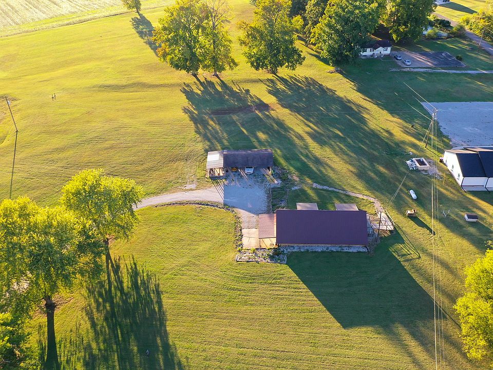 1st image of 5075 N Thomas Rd
