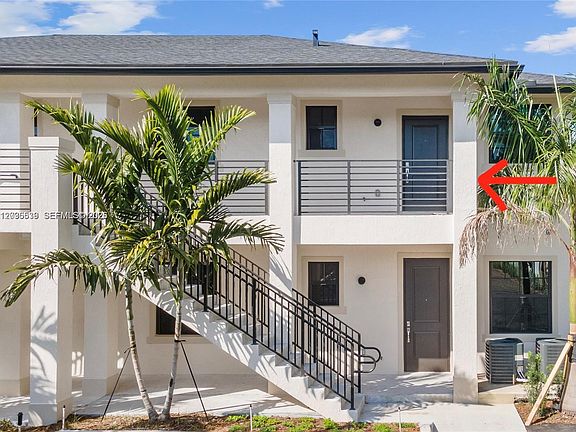 4th image of 5745 SW 44th Ct #202