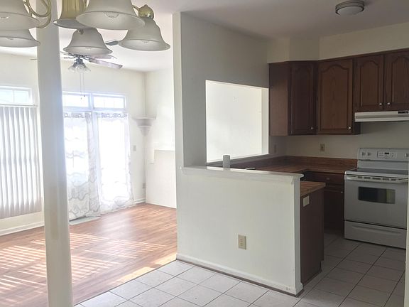 2nd image of 206 Clydesdale Dr #206